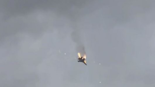 Dramatične sekunde pada ruskog Su-27 u plamenoj buktinji u Crno more