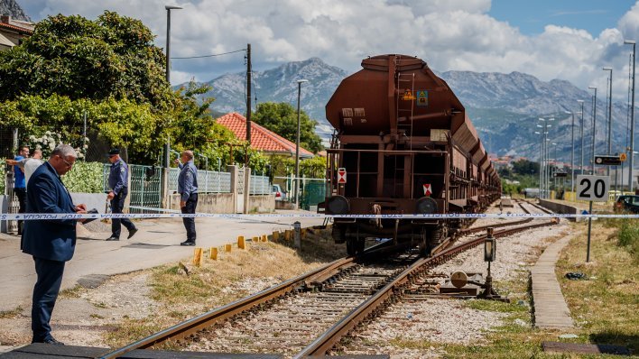 Užas u Kaštelima: Pješakinja preminula u naletu vlaka