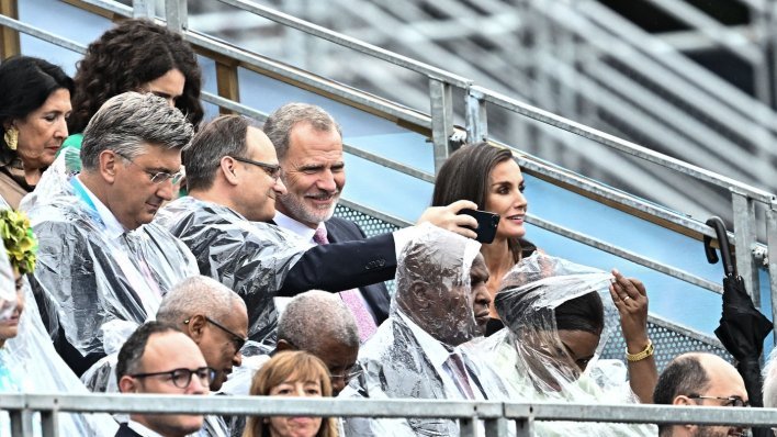 U sendviču između Plenkovića i kraljice Letizije Frka Petešić snimao selfie sa španjolskim kraljem