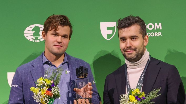 Nevjerojatan završetak finala; Carlsen i Nepomniašči dogovorili remi i podijelili naslov prvaka