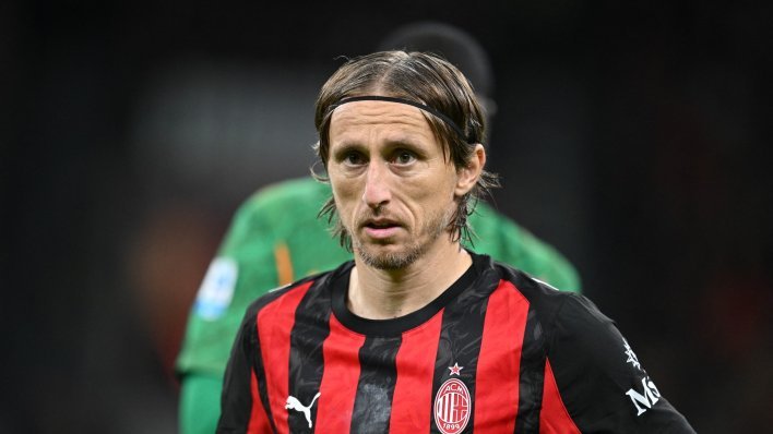 Navijači Milana prvi put kritiziraju Modrića; evo što pišu