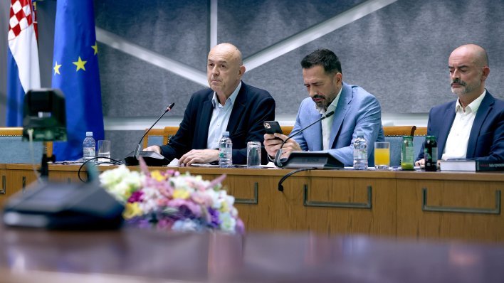 Okrugli stol u Saboru izazvao skandal: 'Tuđman je pretjerao, u Jasenovcu je bilo puno manje žrtava'