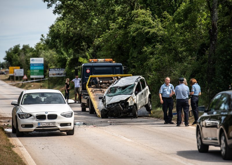 Detalji tragedije u Istri: Poginuo policajac i teško ozljeđena policajka na putu do posla