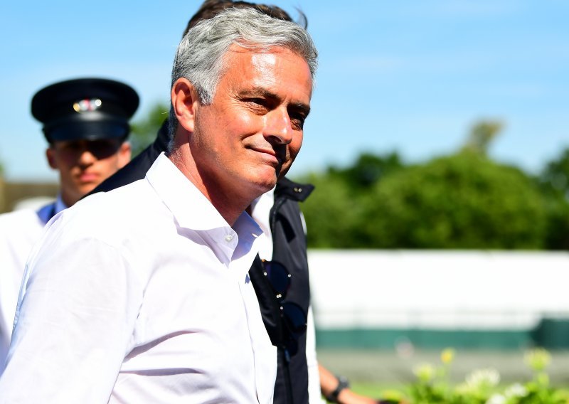 To od nogometnih trenera može samo Jose Mourinho; jednom kratkom izjavom izazvao pomutnju u Italiji