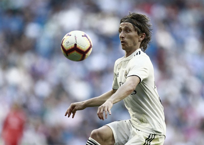 Hrvatski kapetan Luka Modrić prva žrtva novog čovjeka od povjerenja Zinedinea Zidanea