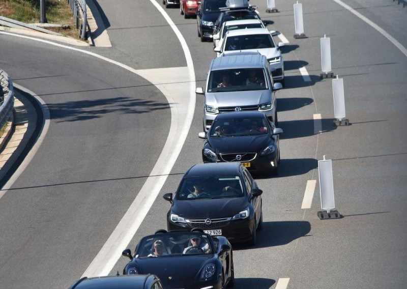 Zbog prometne nesreće na A1 kod Nadina ograničenje brzine