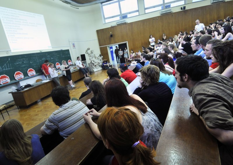 Profesori Filozofskog pred štrajkom