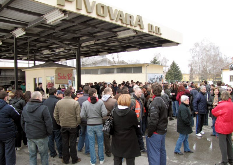 Uživaju sva prava, a štrajkaju zbog straha