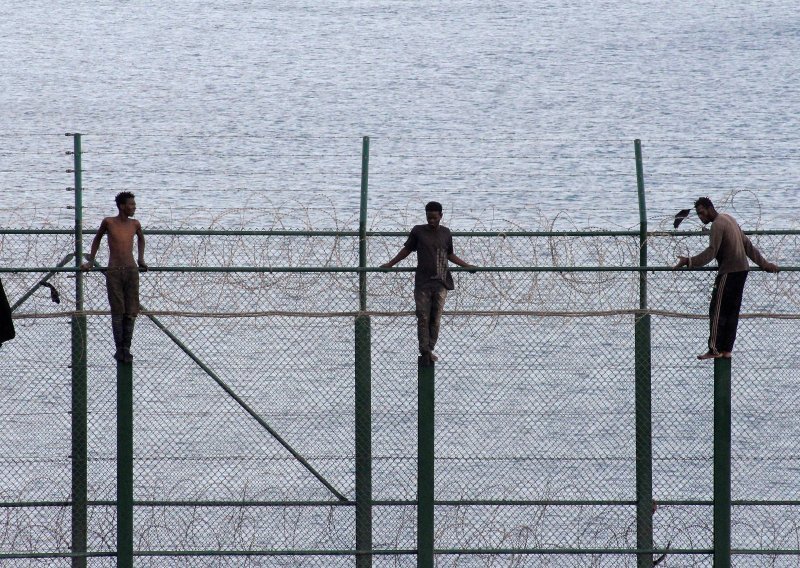 Migranti probili kopnenu granicu između Maroka i Španjolske