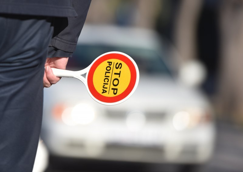 Muškarac u Vinkovcima odbio test na droge i vozio unatoč zabrani; uhićen je i kažnjen s 20.000 kuna