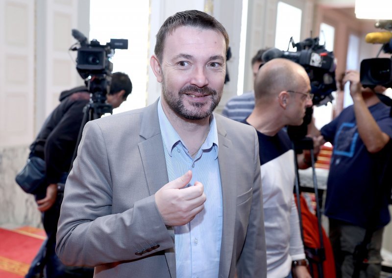 Zastupnici: Kuščević se povukao iz Odbora zbog javnosti i moguće štete za HDZ