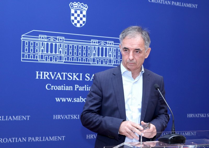 Pupovac odgovorio predsjednici i HVIDRA-i: Neću ići vodom na te mlinice...