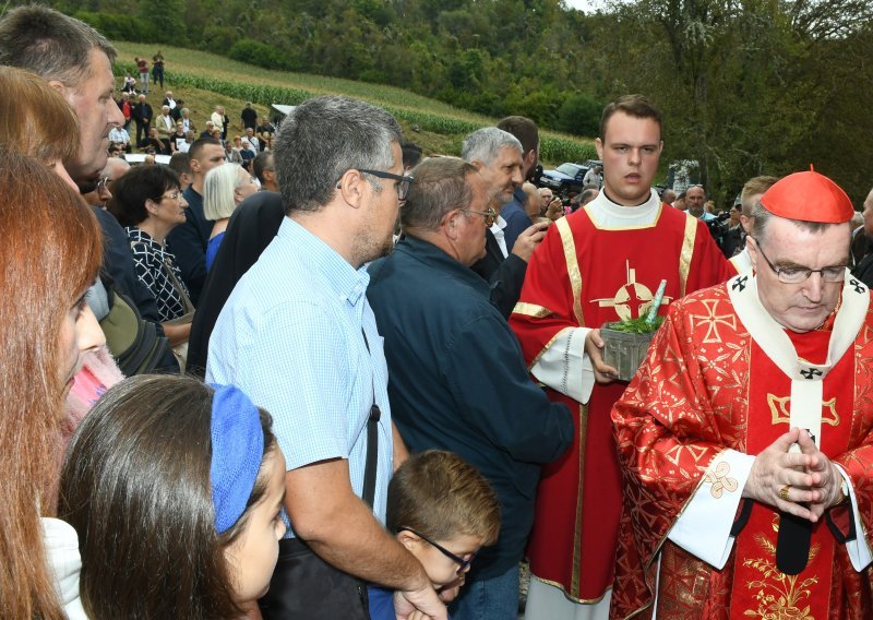 Kardinal Bozanić u Zrinu: Ovo nije revizija nego vizija povijesti