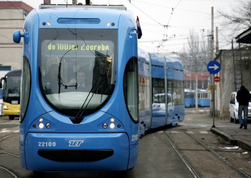 Tramvaj srušio biciklista kod Zapadnog kolodvora