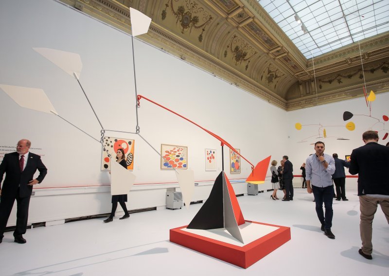 Jedan od najznačajnijih kipara 20. stoljeća: Otvorena izložba 'Alexander Calder – Magija skulpturalnog pokreta'