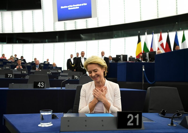 Von der Leyen želi da Britanija nominira europskog povjerenika