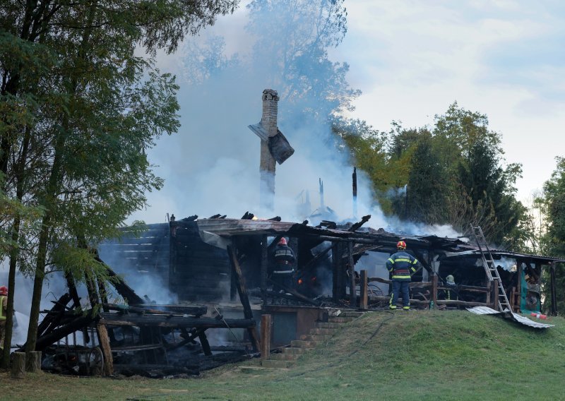 Vatra do temelja progutala eko imanje Orlov put u baranjskom Bilju