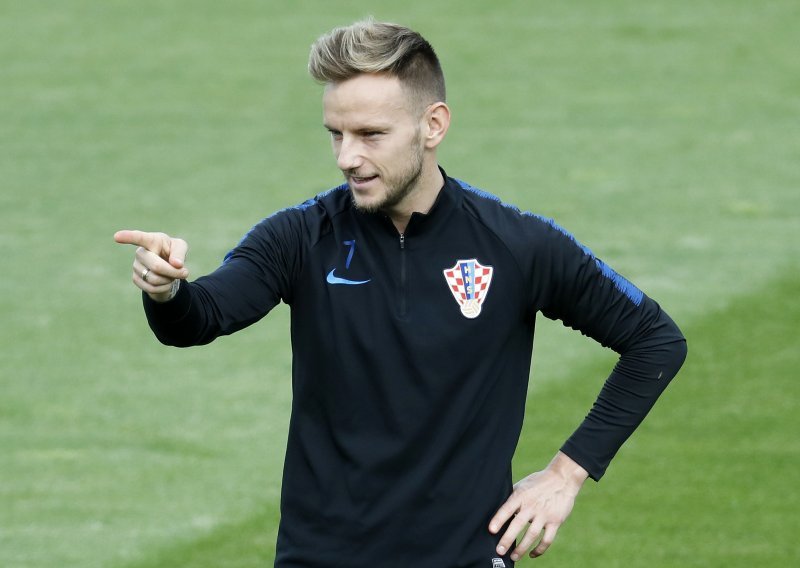 Ivan Rakitić hladno odbio ponudu engleskog velikana: Karijeru nastavlja u Italiji?