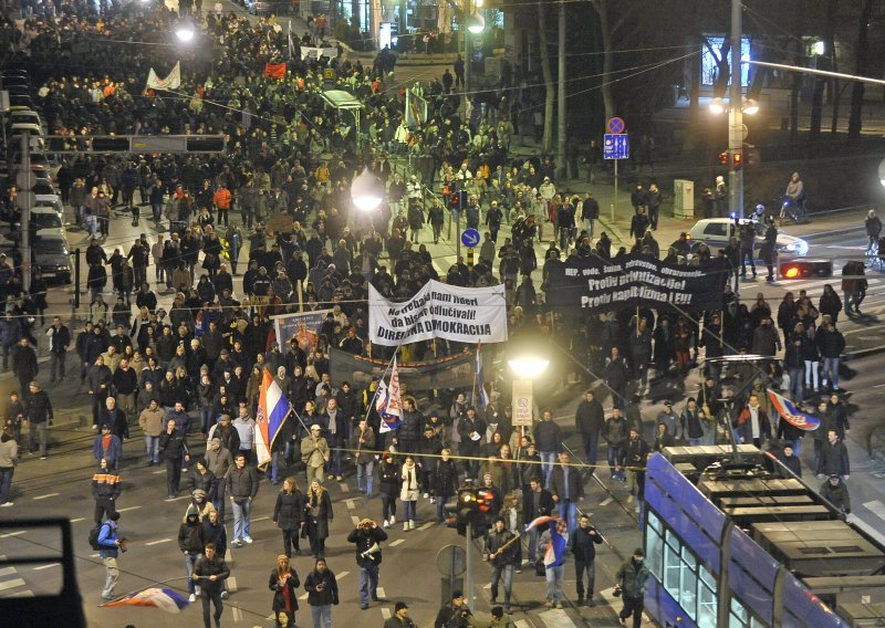 Hebranga kopka zašto nisu prosvjednici išli pred Sanaderovu kuću