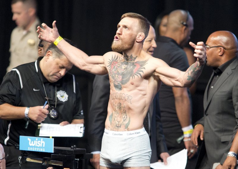 Conor McGregor nije 'normalan'; u Moskvi održao presicu i uvrijedio jedan cijeli narod