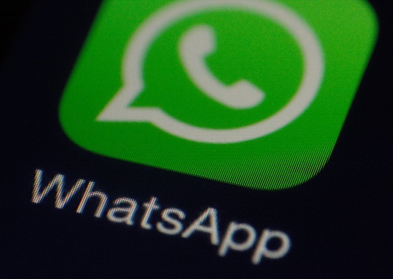 Želite snimiti razgovor u WhatsAppu na Androidu? Ništa lakše