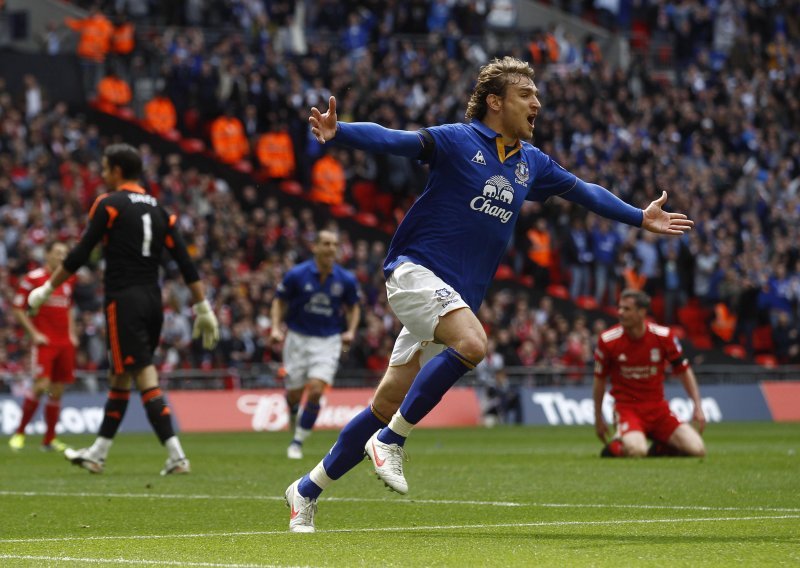 Jelavić 'kamen temeljac' Evertonove momčadi