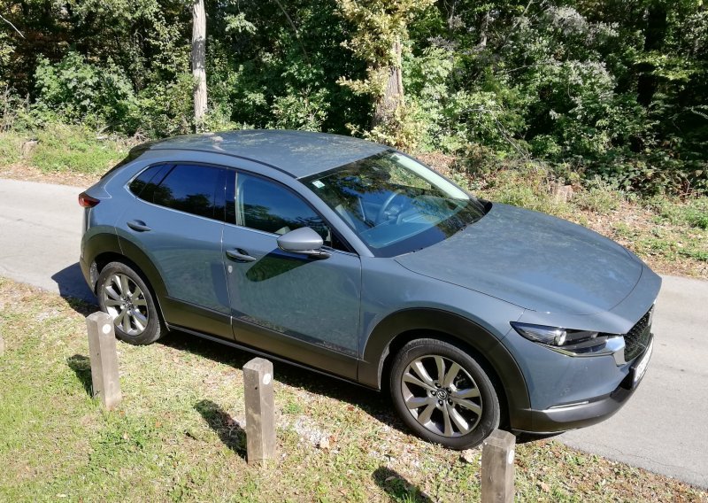 Vozili smo Mazdu CX-30: Moderan, lijep i praktičan SUV