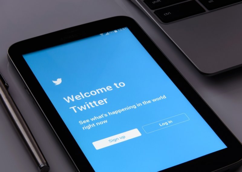 Twitter kupio Scroll, sve su bliži pretplatničkom modelu