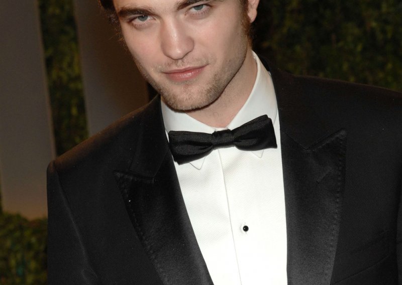 Robert Pattinson se bacio u modele