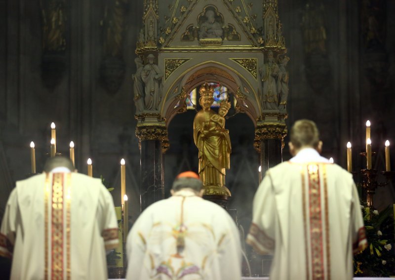 Značajan pad: U Hrvatskoj se smanjio broj ljudi koji idu u Crkvu i povjerenje u nju