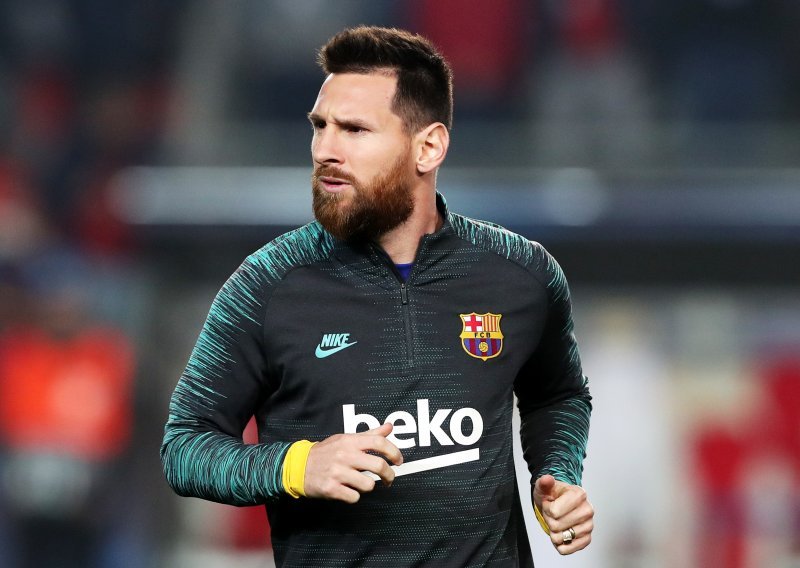 Barcelona pronašla sjajnog veznjaka za kojeg su bili spremni ponuditi Rakitića i Alenu, ali sve je stopirao Lionel Messi