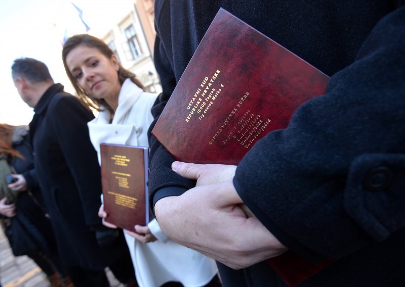 Prolife prijeti tužbama aktivisticama i medijima