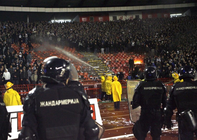 Protuzračna obrana na srpskom derbiju