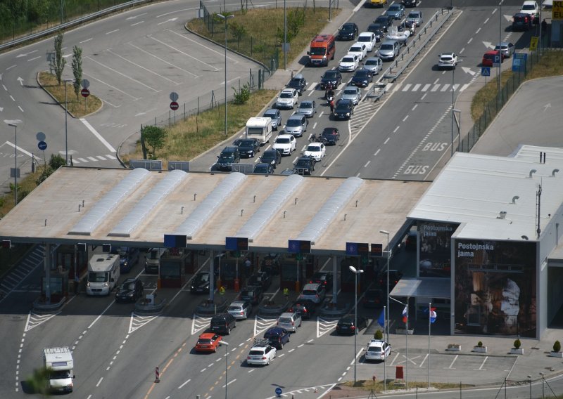 Nezavisni sindikat carinika: U Carinskoj upravi vlada kaos i diktatura