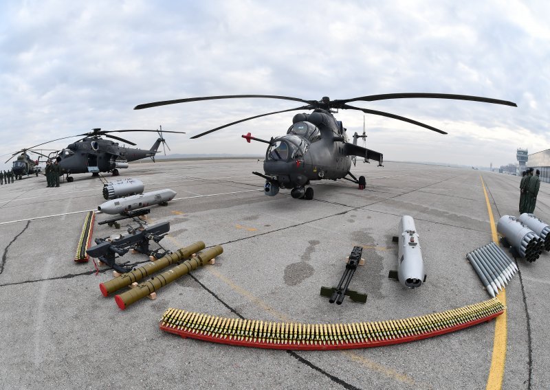 [FOTO] Pogledajte nove helikoptere koje je Vučić nabavio od Putina