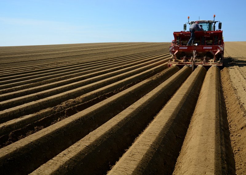 Više od 700.000 kuna za vukovarsko-srijemske ruralne projekte