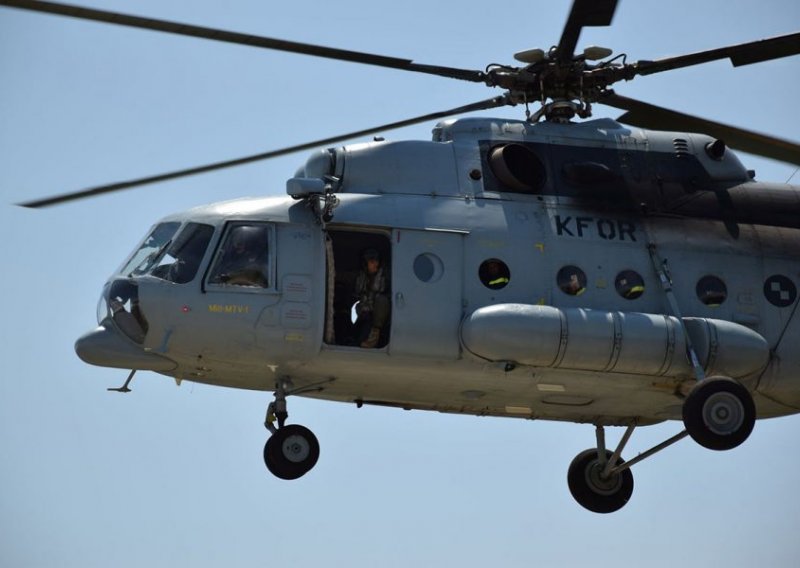Vojni helikopteri češće na zemlji nego u zraku