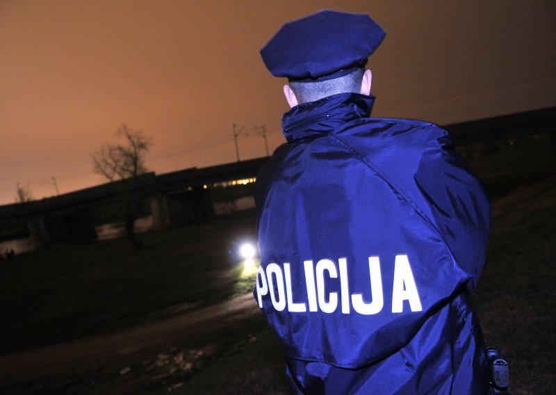 Lažni policajac pijančevao po Varaždinu