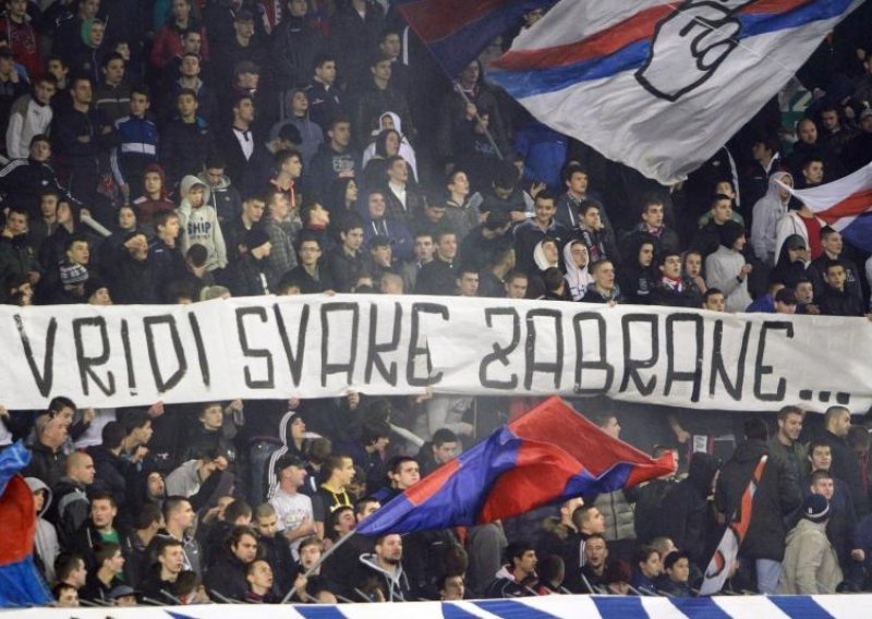 Oštre reakcije čitatelja tportala na sukob HNS - Torcida!