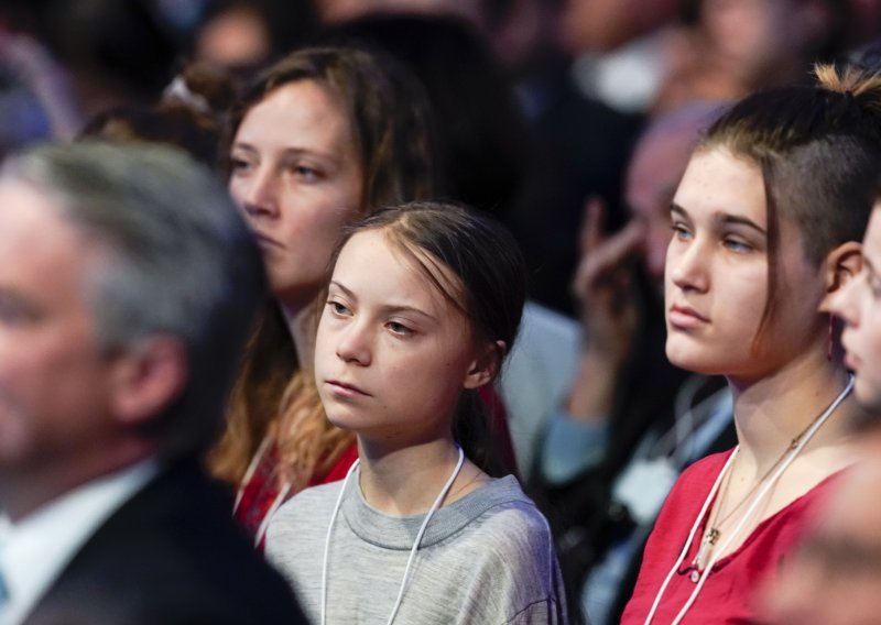 I Greta Thunberg poslušala je Trumpovo obraćanje, nije izgledala impresionirano