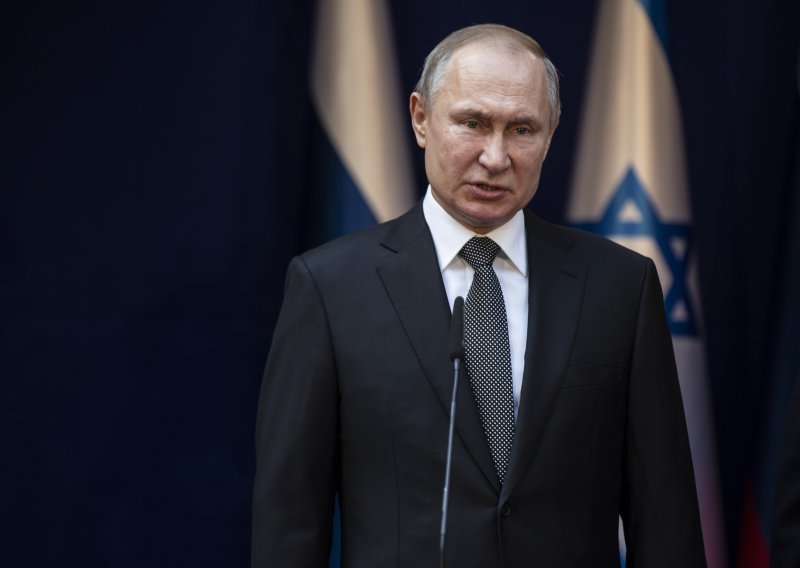 Putin uvjerava da ne želi produljiti svoju vladavinu