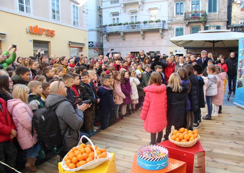 Trg Svete Barbare u Starom gradu pretvorio se u dječje književno carstvo