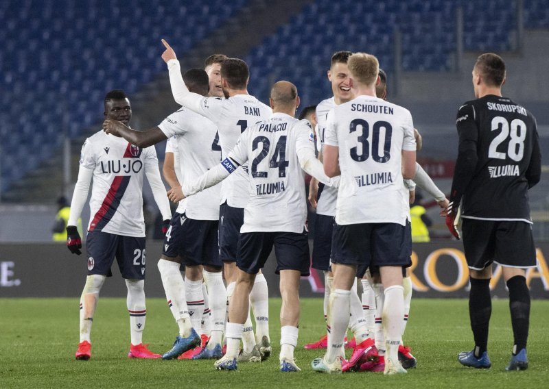 Veliki kiks nogometaša Rome; Bologna slavila na Olimpijskom stadionu, a domaćinu nije pomogao ni Nikola Kalinić