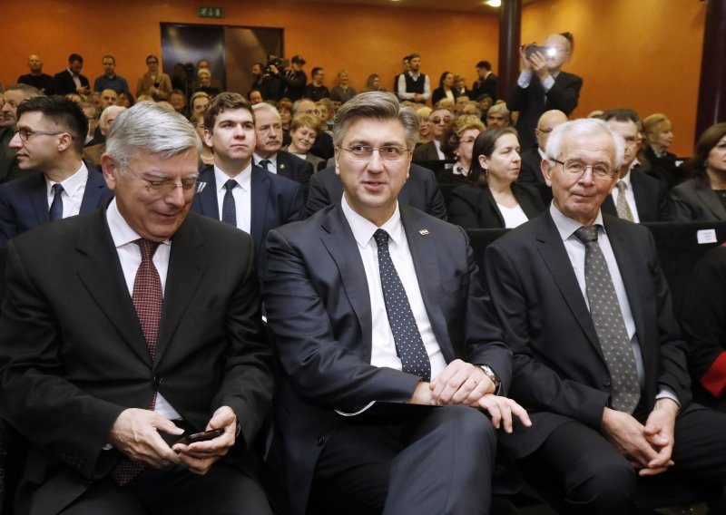 Plenković: Čuvanje nacionalnog identiteta jedno je od ključnih suvremenih izazova za hrvatski narod