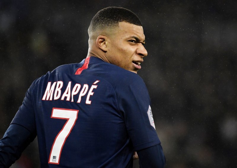 Francuz Kylian Mbappe dobio nemoralnu ponudu; ovoliko milijuna eura još niti jedan sportaš u povijesti nije dobio!