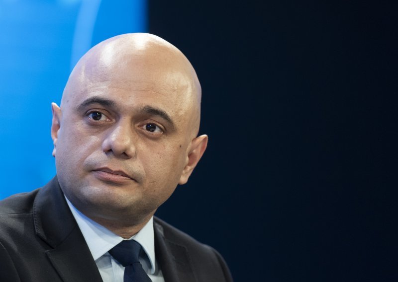 Reorganizacija Johnsonova kabineta, Sajid Javid podnio ostavku