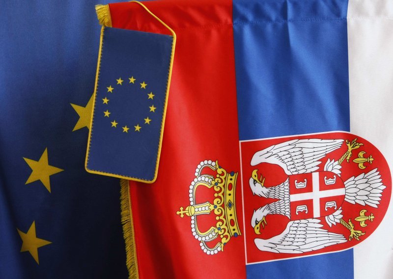 EP for opening EU entry talks with Serbia if it pursues reforms