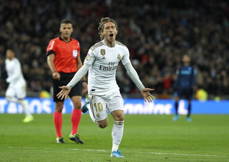 Luka Modrić na naslovnici najčitanijeg španjolskog lista: Odlazi li kapetan 'Vatrenih' iz Reala zbog jednog čovjeka?
