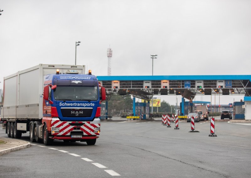 Europska komisija o blokadi ljudi na granicama zbog koronavirusa: Karantena je bolja opcija