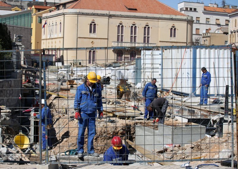 Sprema se rezanje radnih prava. Sindikalci ustali protiv, ali realnost nalaže promjene